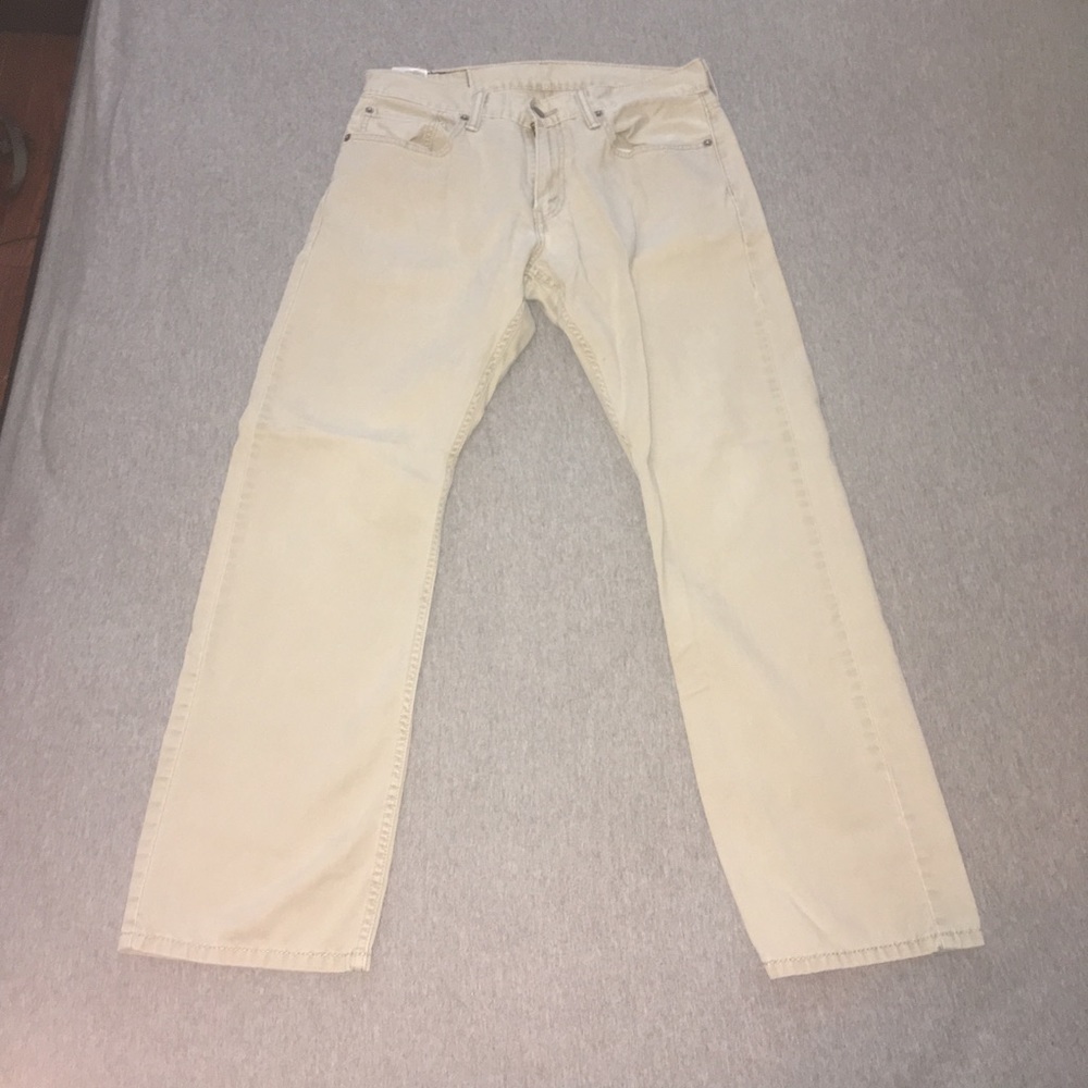 Levi’s 514 Kahki pants. 32/30.